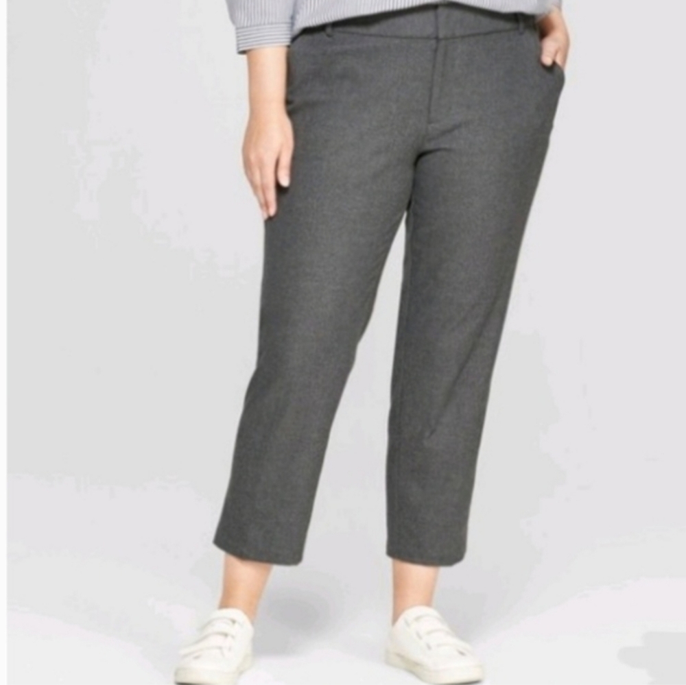 New Ava & Viv Ankle Pants